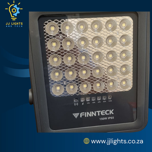 150Watt Finnteck Solar Flood Light Set